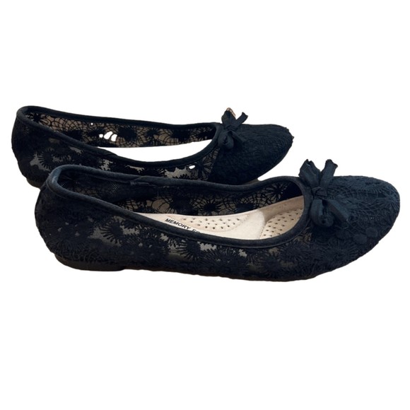 Black Mesh with Lace Print Flat Shoes with Bows and Memory Foam Soles Size 8.5 - Picture 2 of 6